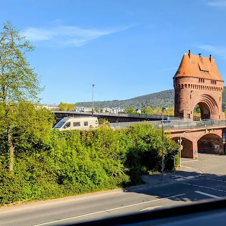 Main 2 - Moderne Im Herzen Von